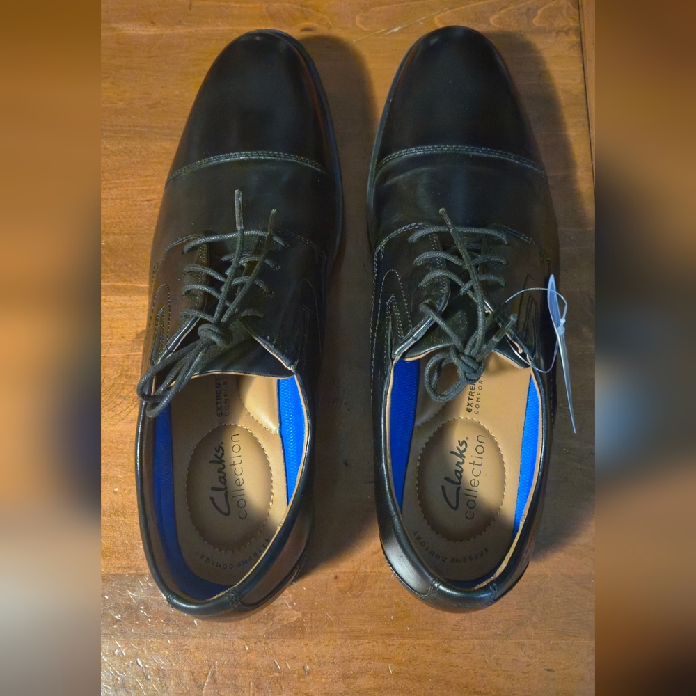 Clarks Classic Black Leather Oxfords NWT - Picture 2 of 7
